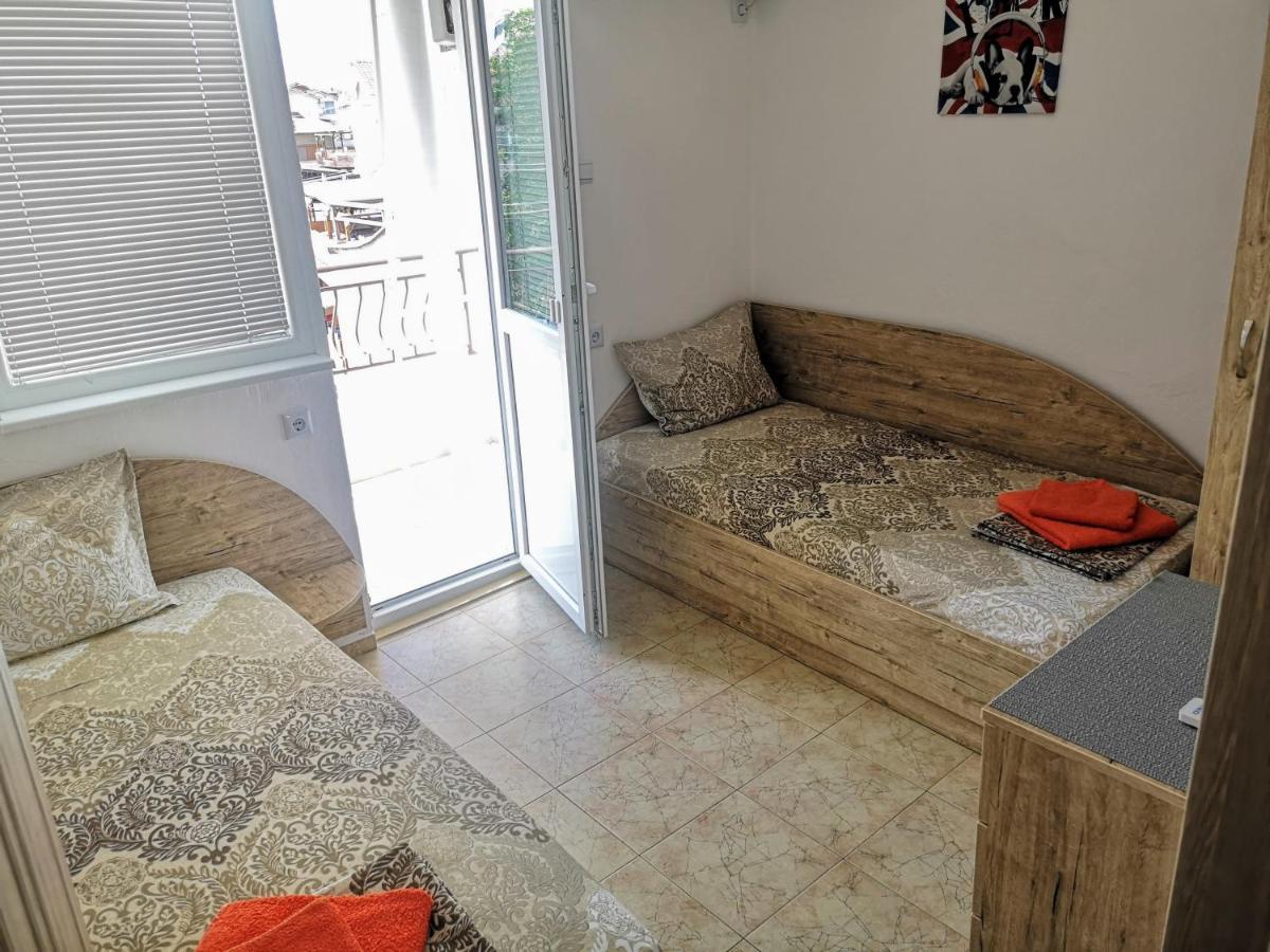 Apartment Elvira Chernomorets Bagian luar foto