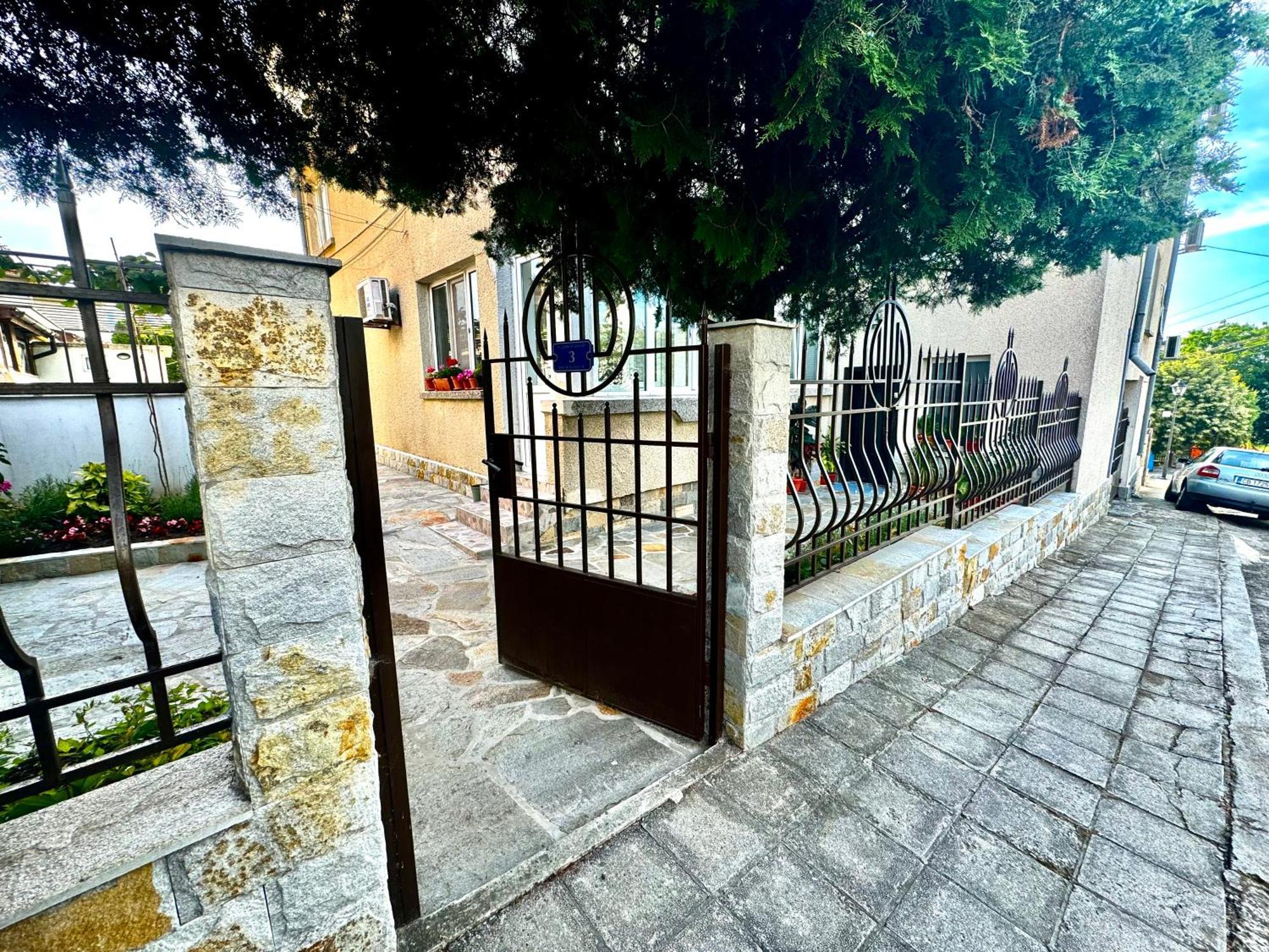 Apartment Elvira Chernomorets Bagian luar foto
