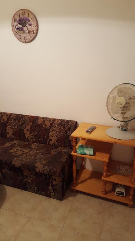 Apartment Elvira Chernomorets Bagian luar foto