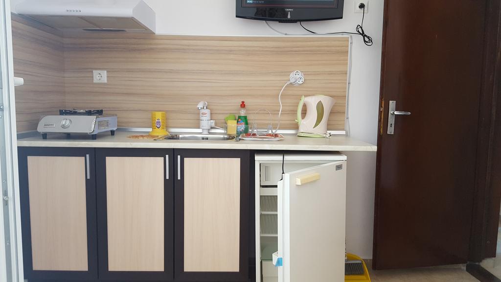 Apartment Elvira Chernomorets Bagian luar foto
